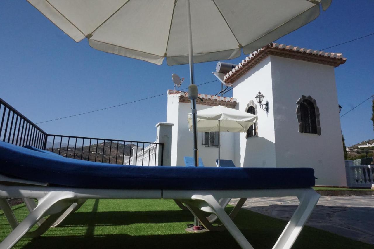 Villa Las Encinas Costa Del Sol Torrox Exterior photo